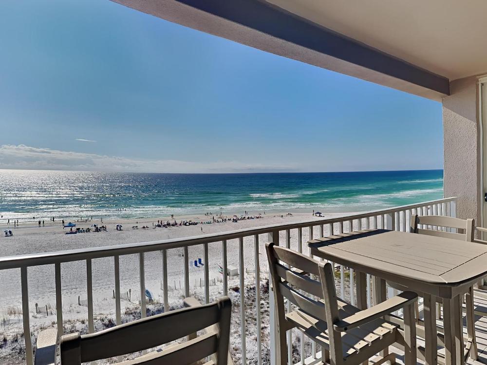 Two-Bedroom Apartment with Ocean View interior